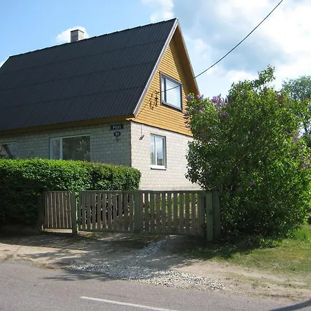 Piiri Holiday House